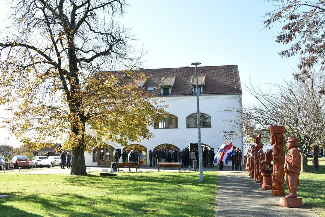 Fotografija lokacije Općina Ernestinovo (Općina).